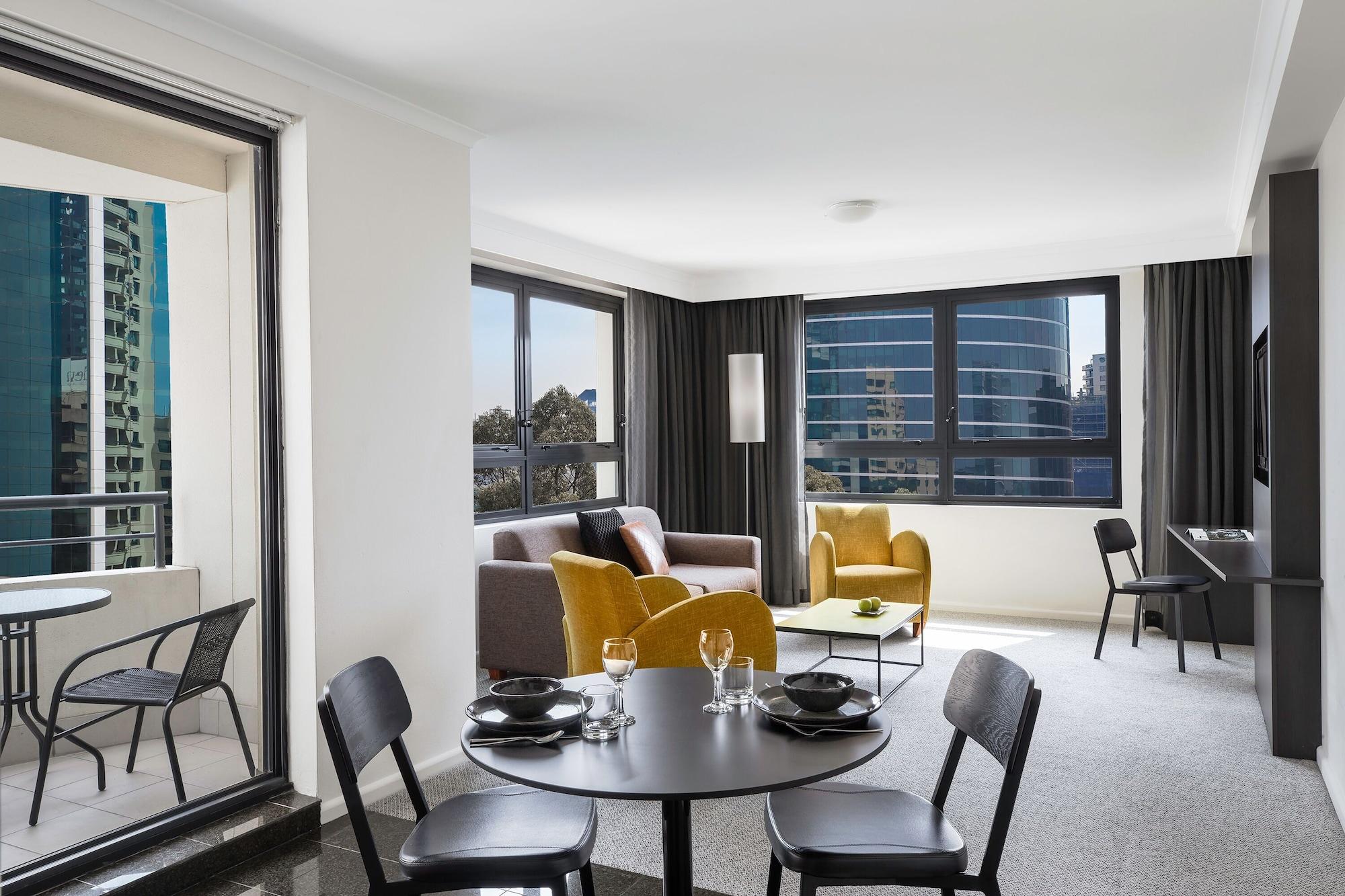 Апарт отель Mantra Parramatta Сидней Экстерьер фото