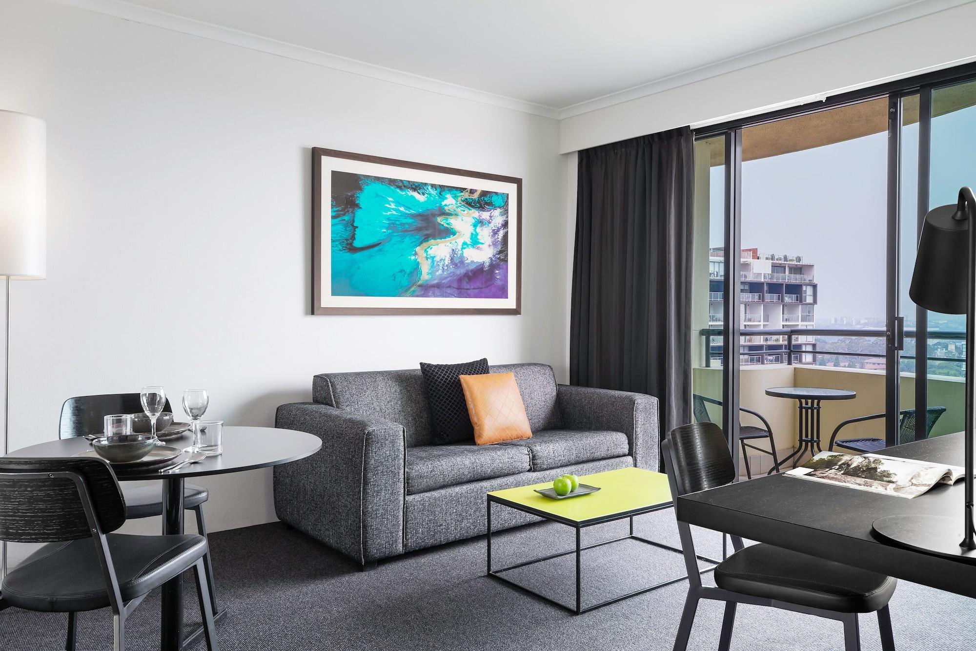 Апарт отель Mantra Parramatta Сидней Экстерьер фото