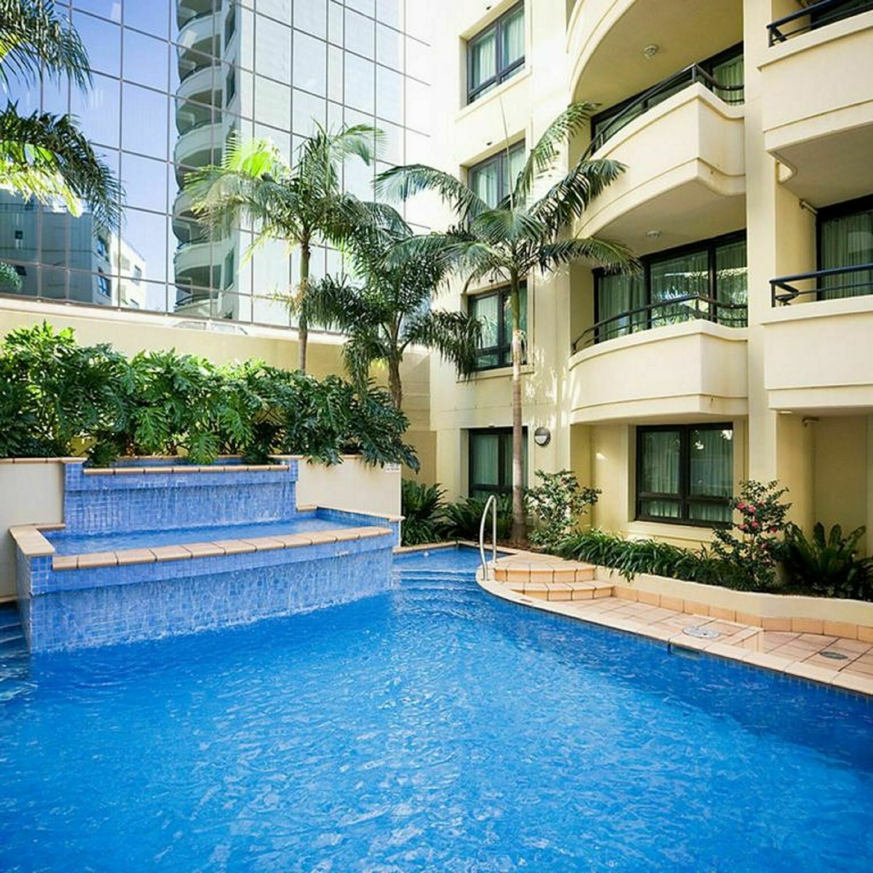 Апарт отель Mantra Parramatta Сидней Экстерьер фото